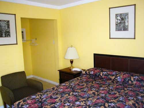 Eastcourt London Motel エクステリア 写真